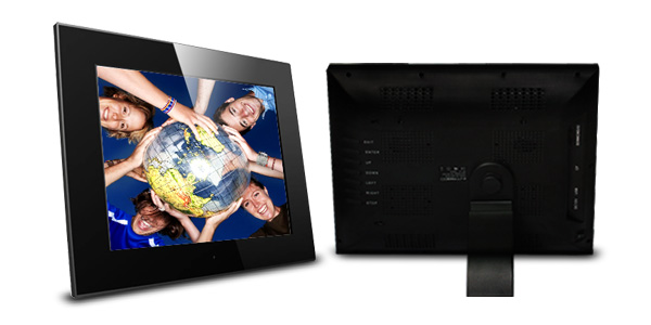 15-inch LCD Digital Photo Frame At 1024 x 768 Resolution